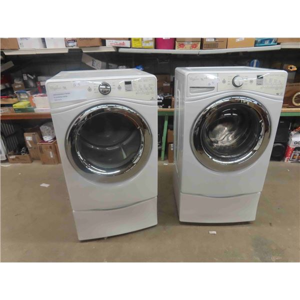 Whirlpool Duet Washer/Dryer Set Both with Bottom 