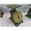 Image 14 : 2 Vintage Scales : Universal, Columbia Meat Grinder, 