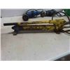Image 5 : 4 1/2'' Angle Grinder, 8 Ton Clevis Bottom Long Ram Hydraulic