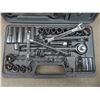 Image 6 : Stanley 1/4'' + 3/8'' SAE + Metric Socket Wrench Set, 