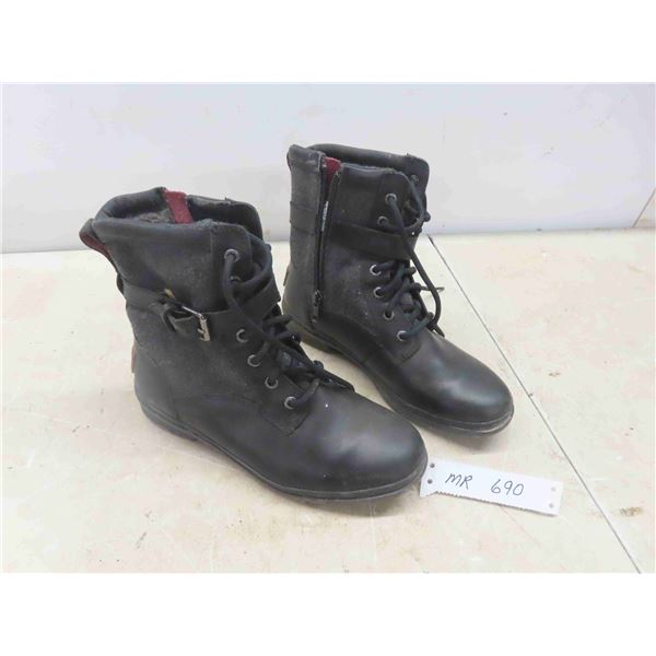 Ugg Boots Size 7 
