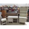 Image 1 : 3pce Bedroom Set: Dresser with hutch 77'' x 32'' x 19'',