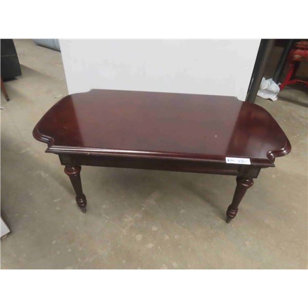 Coffee Table 17'' x 44'' x 24'' 