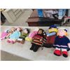 Image 1 : 7 Folky Knitted Dolls 14''-18'' Tall + Some Extra Knitted 
