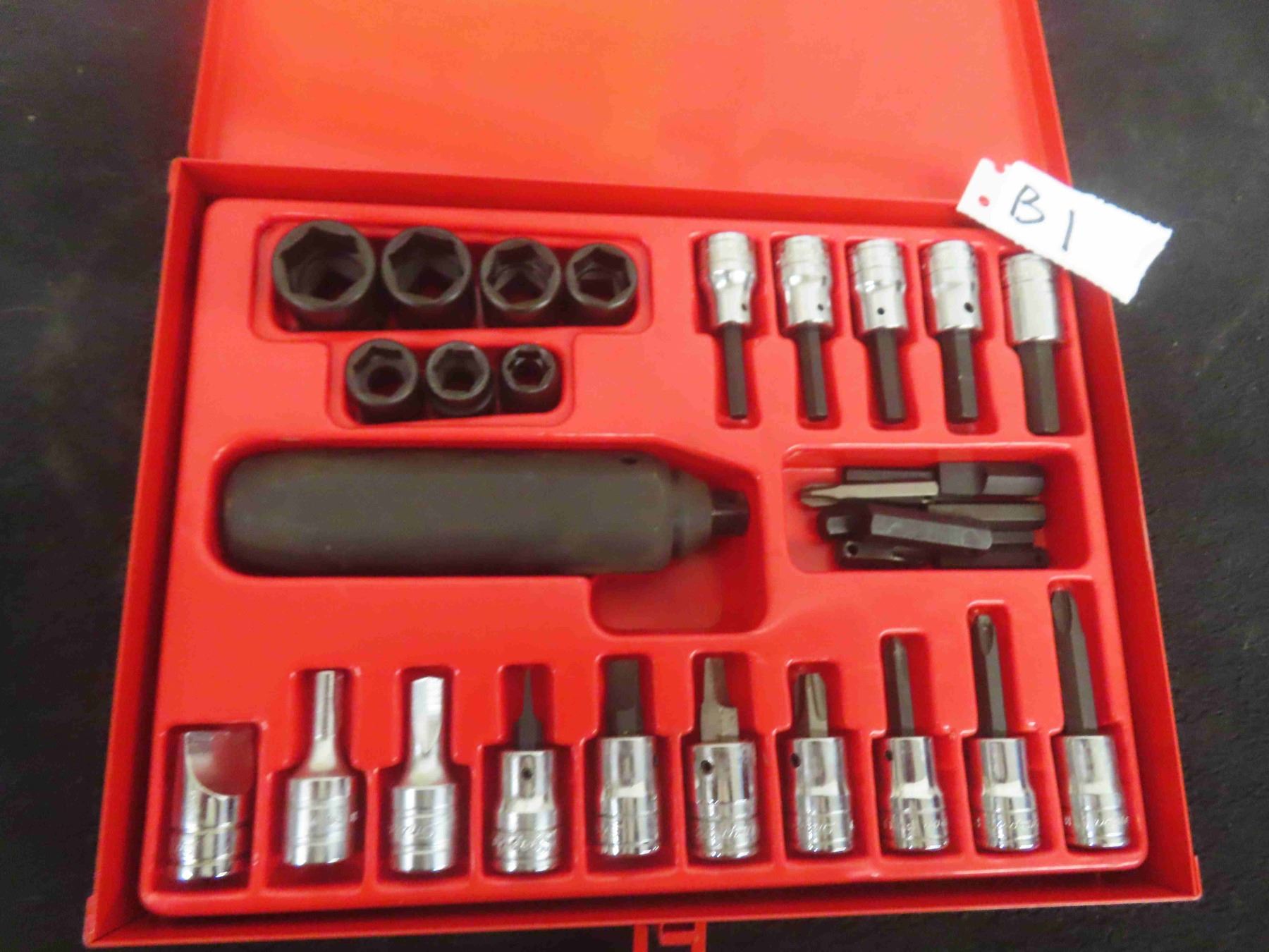 Snap on 3/8'' Impact Driver Set with Sockets, Torques, Bit