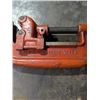Image 2 : Armstrong Pipe cutter