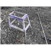 Image 1 : Steel stand.