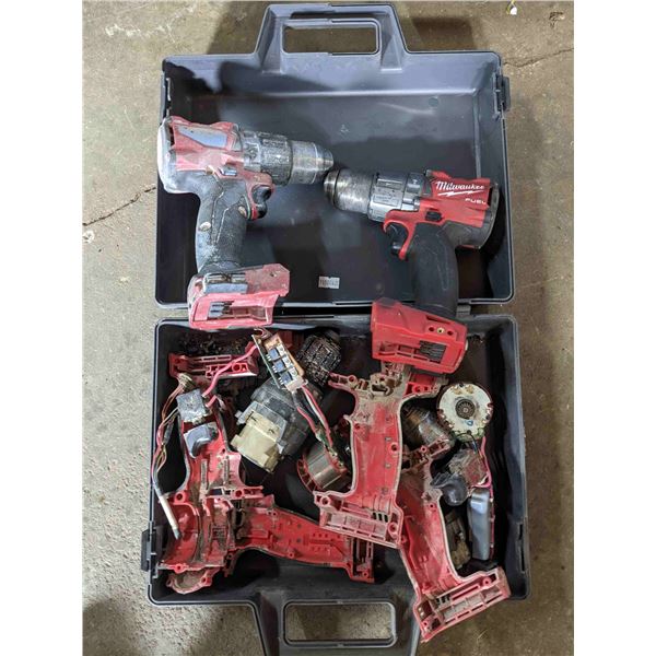 Lot of 18v Milwaukee drills for parts or repair.