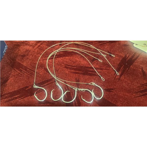 FIVE 3" HOOKS WITH 23" STEEL LEADERS
