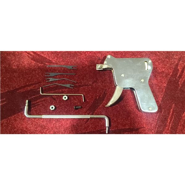 AUTOMATIC LOCK PICKING GUN