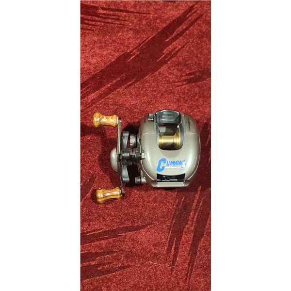 CUMMINS BAIT CASTING REEL - 3 BALL BEARING SYSTEM