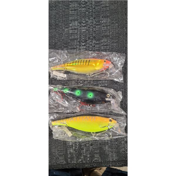 THREE 6" DOUBLE TREBLE HOOK DIVING LURES - WEIGHTED TO HELP MIMIC SWIM PATTERNS OF PREY - PLEASE SEE