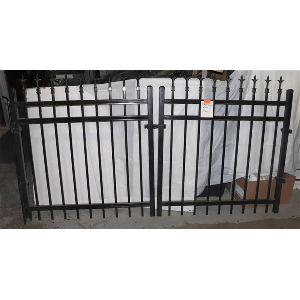 DECORATIVE METAL GATE, NO RUST. JUST DUSTY