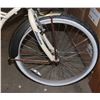Image 2 : SCHWINN 5 STAR CRUISERS 6 SPEED FOR PARTS