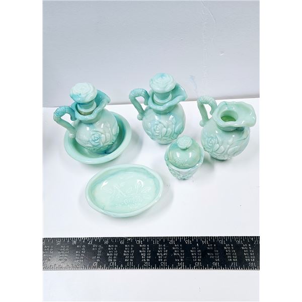 VINTAGE AVON JADEITE GLASS ITEMS