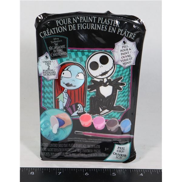 NEW JACK AND SALLY NIGHTMARE BEFORE CHRISTMAS POUR