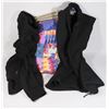 Image 1 : SMALL LOT INCLUDING 2 WOMENS OUTERWEAR