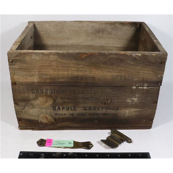 VINTAGE WOOD BOX