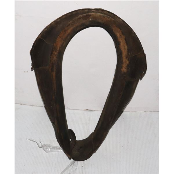 VINTAGE HORSE COLLAR