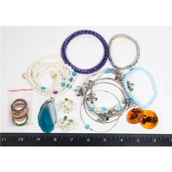 LARGE BUNDLE OF ESTATE FASHION JEWELRY