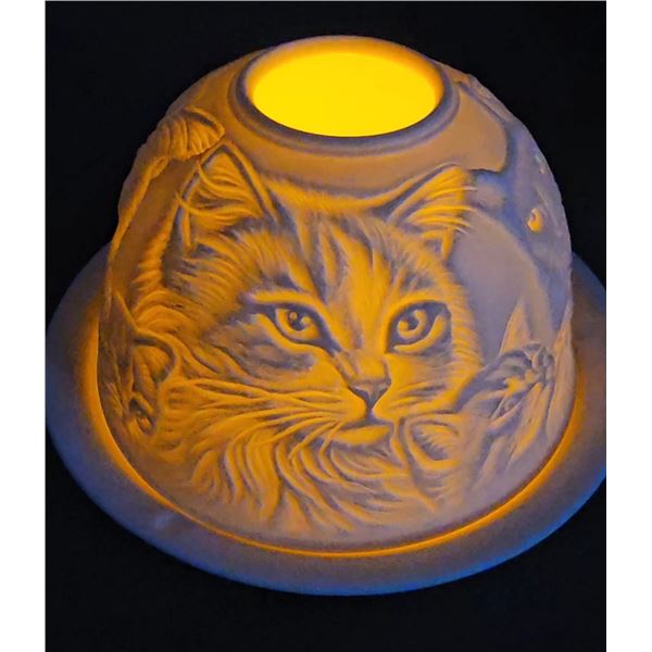 NEW PORCELAIN DOME TEA LIGHT CAT DESIGN CANDLE