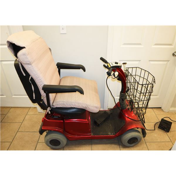 FORTRESS 2000 RIDING MOBILITY SCOOTER