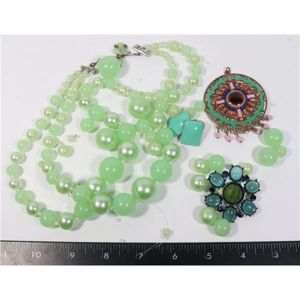 LOT OF FASHION JEWELRY, SOME MAY BE BRAND