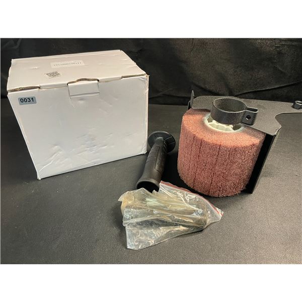 1 Angle Grinder Polishing Accessory Kit - Brand New