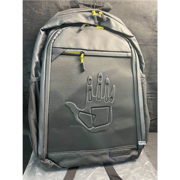 1 Body Glove 26L Everyday Water-Repellent Backpack with Clamshell Front Pocket - Brand New w/ Tags!