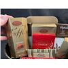 Image 3 : 1 Lindt Lindor Chocolate Gift Basket Set