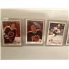 Image 3 : 6 Upper Deck cards -6 pucks