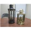 Image 1 : two oil lamps