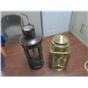 Image 7 : two oil lamps
