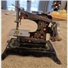 Image 1 : 862 - Vintage Casige Art Deco German hand crank child's toy sewing machine.  Complete