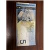 Image 1 : canadian $5 bill, 2 digit radar