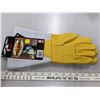 Image 1 : medium Watson welding series gloves - NEW