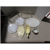 Image 2 : lot mixed with dishes, basket, mugs, bowls, loaf pans