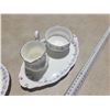 Image 3 : Royal Albert China "Memory Lane" - 7 pieces