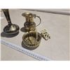 Image 2 : 4 Brass Items