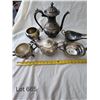 Image 1 : Miscellaneous tea service pieces