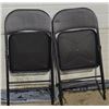Image 1 : 2 folding chairs