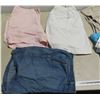 Image 2 : Lot of ladies pants+ shorts size (18 and 14 p) for pants and 20w for shorts + 5 full pants- conditio