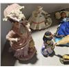 Image 2 : 5 porcelain items and 2 dolls