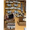 Image 2 : LOT DE PIÈCES ÉLECTRIQUES ASSORTIES