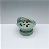 Image 1 : Roseville Pottery White Rose Flower Frog
