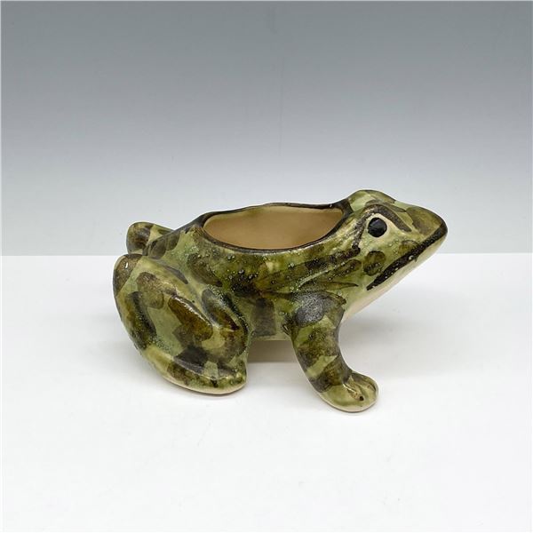 Art Pottery Frog Planter, Camo pattern