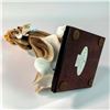 Image 5 : Capodimonte Giuseppe Armani Figurine, Girl with Roses