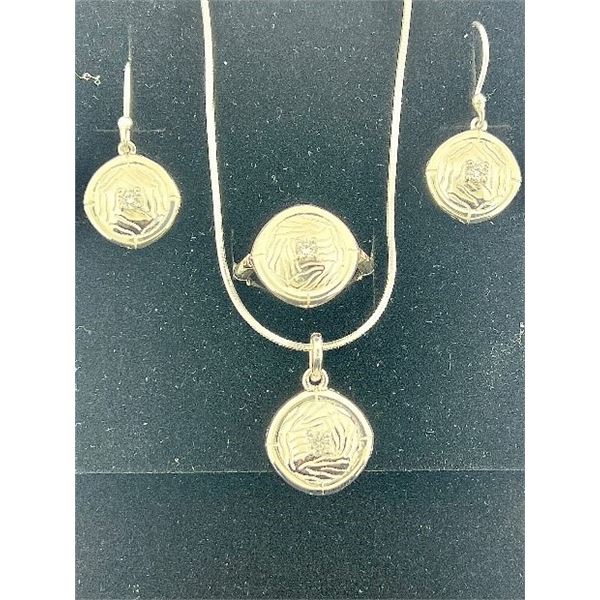 Michigan – Custom Designed Diamond and Silver Jewelry Set