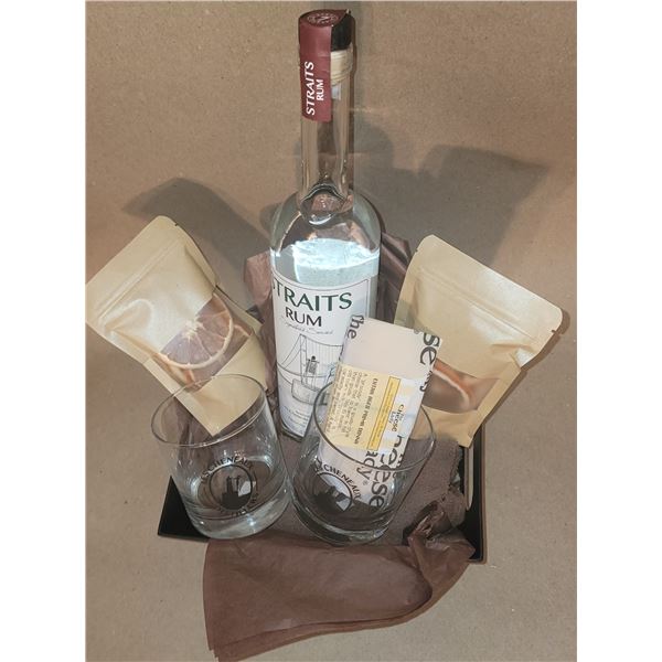 Straights Rum w/Rocks 2 Glasses, Dried Oranges & Extra Prima Donna Cheese