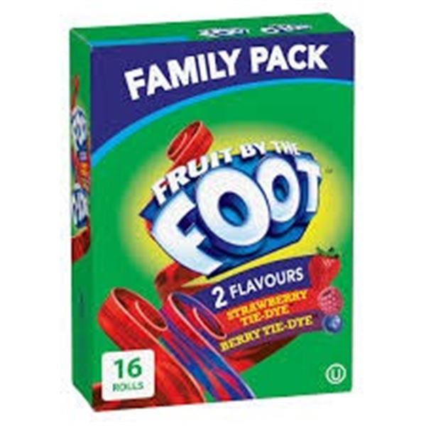 NEW 340G FRUIT BY THE FOOT STRAWBERRY AND BERRY